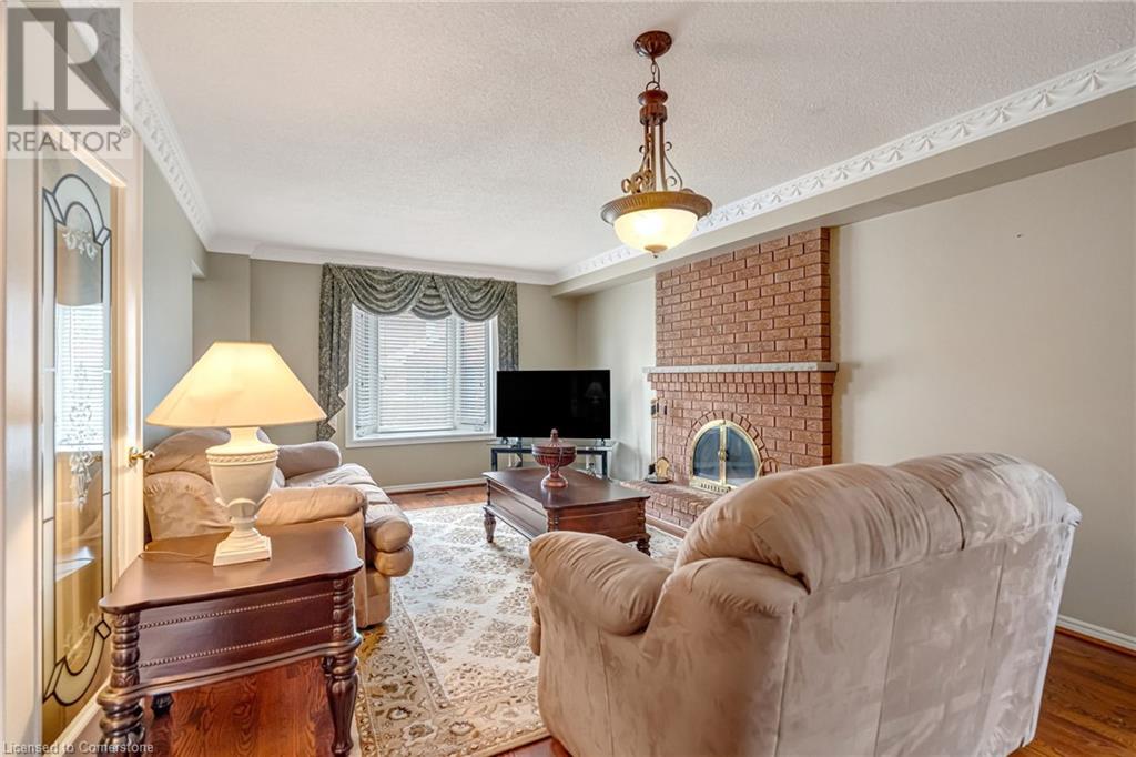 Photo 15 of 51 Corkett Drive, Brampton ON