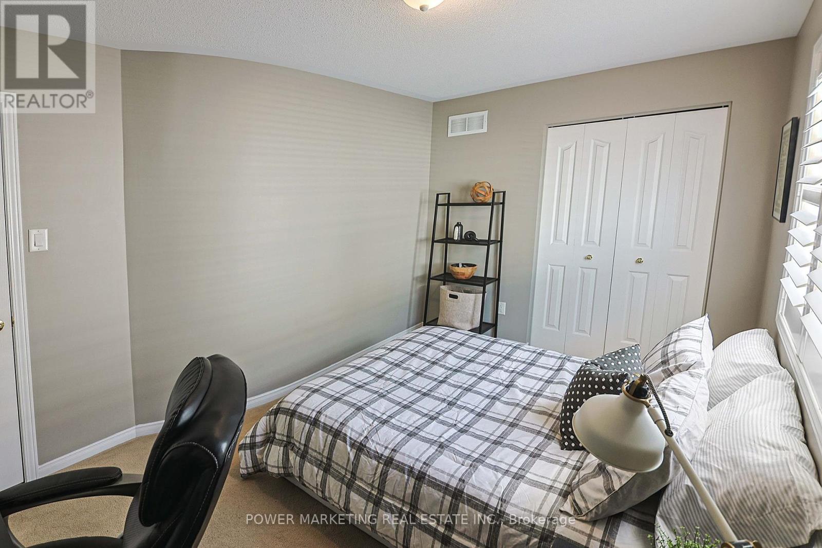 Photo 1 of 124 Strathcarron Crescent, Ottawa ON