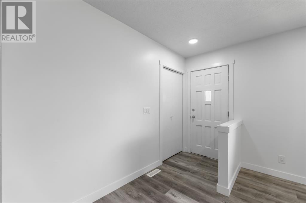 3008 56 Street NE, Calgary, Alberta