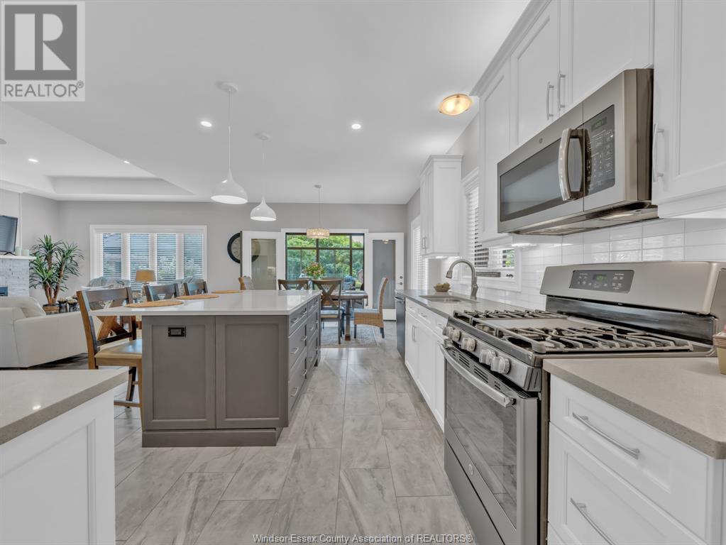 Photo 18 of 797 Heritage Road, Kingsville ON