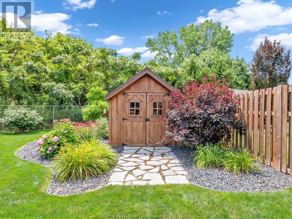 Photo 41 of 797 Heritage Road, Kingsville ON