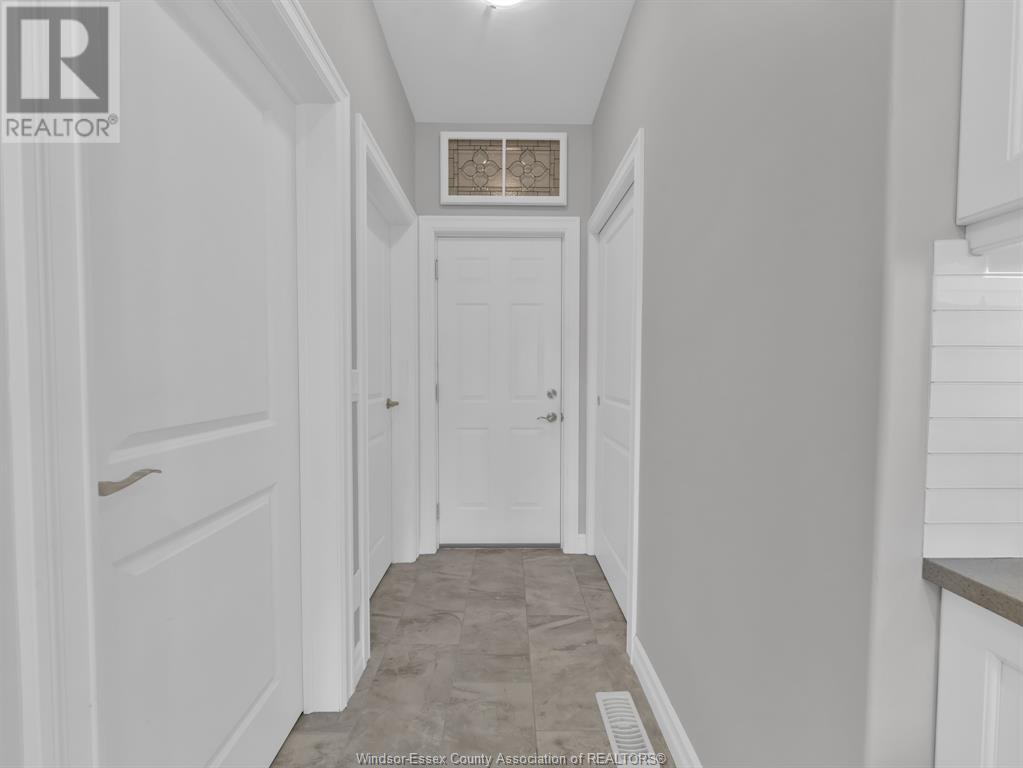 Photo 19 of 797 Heritage Road, Kingsville ON