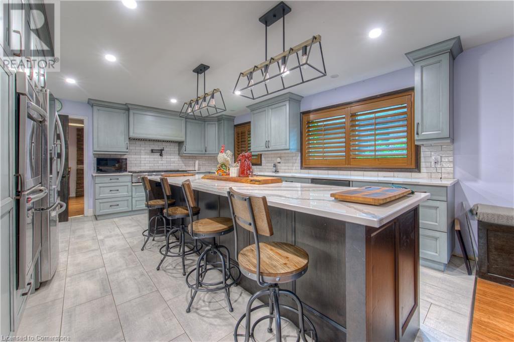 Photo 20 of 310 Cavendish Drive, Ancaster ON