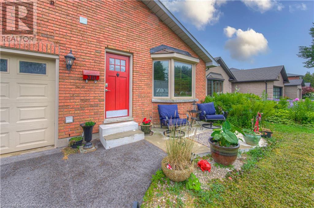 Photo 16 of 310 Cavendish Drive, Ancaster ON