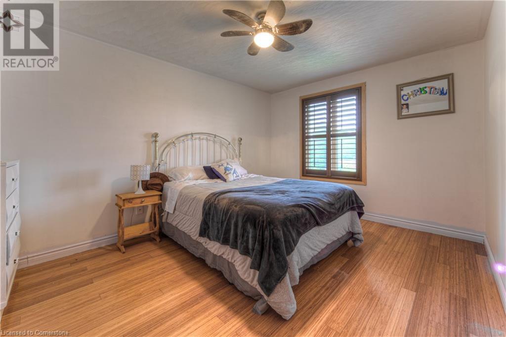 Photo 34 of 310 Cavendish Drive, Ancaster ON
