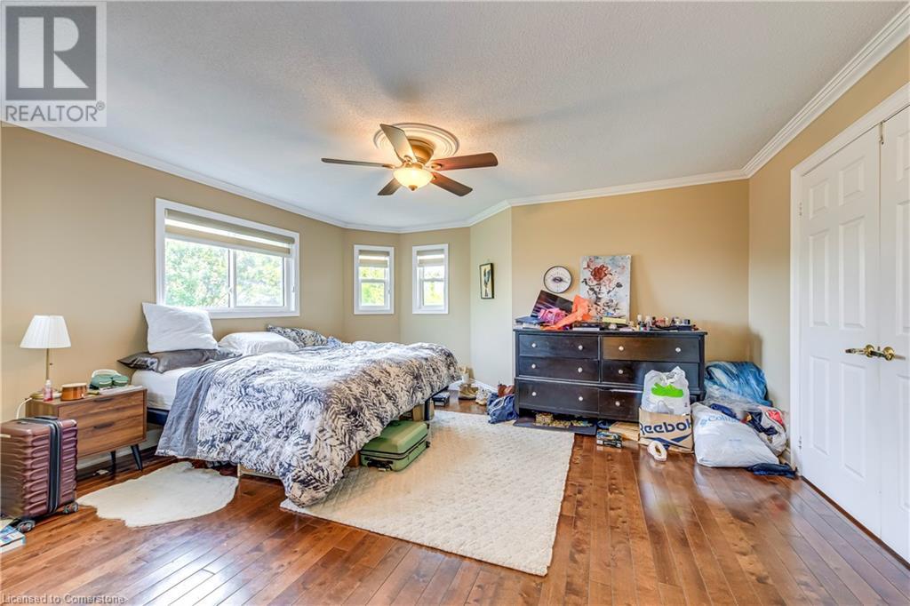 Photo 34 of 1362 Pilgrims Way, Oakville ON
