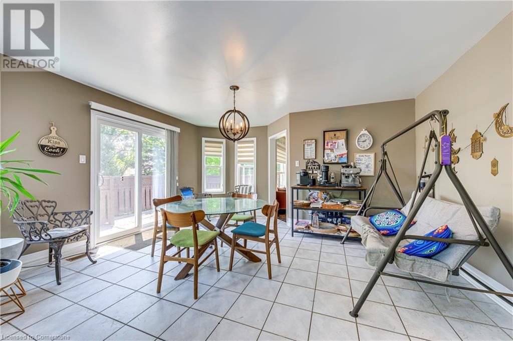 Photo 28 of 1362 Pilgrims Way, Oakville ON
