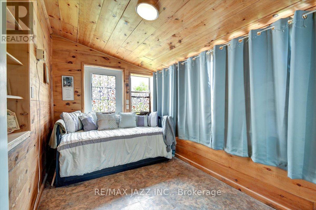 Photo 14 of 16983 Highway 62, Madoc ON