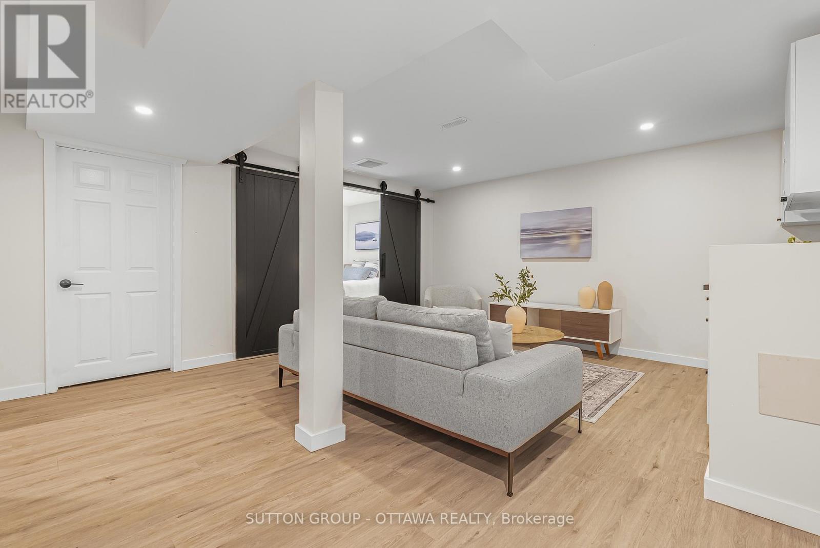 Photo 6 of 6651 Tooney Drive, Ottawa ON