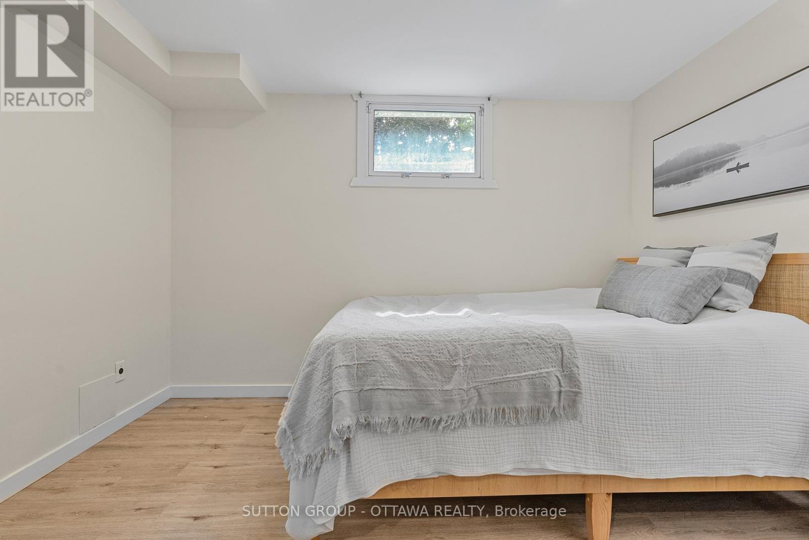 Photo 7 of 6651 Tooney Drive, Ottawa ON