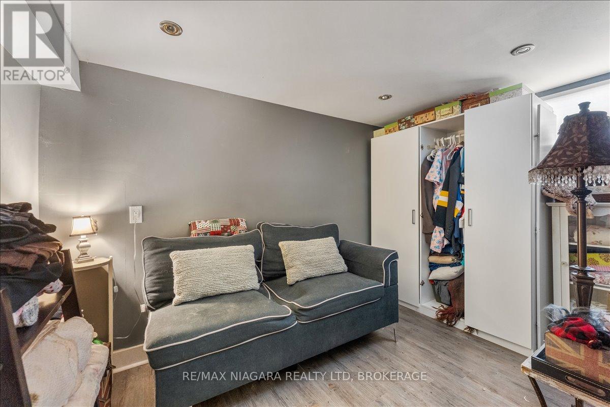 Photo 23 of 53 Marquis Street, St Catharines ON