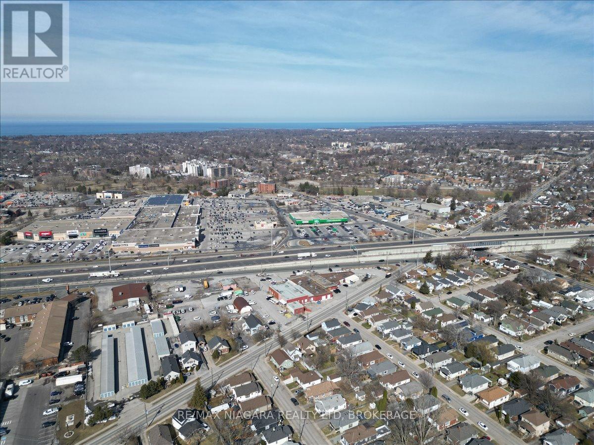 Photo 24 of 53 Marquis Street, St Catharines ON