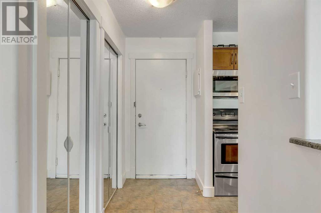 Single Family House for Sale in    Avenue NE Crescent Heights Calgary 
