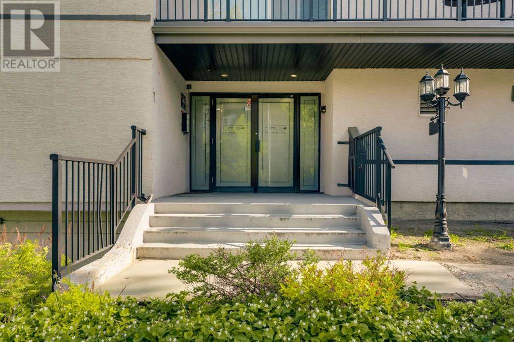 Single Family House for Sale in    Avenue NE Crescent Heights Calgary 