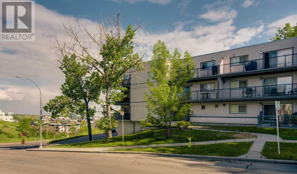 Single Family House for Sale in    Avenue NE Crescent Heights Calgary 