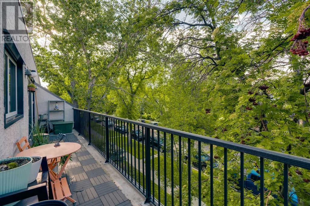 Single Family House for Sale in    Avenue NE Crescent Heights Calgary 
