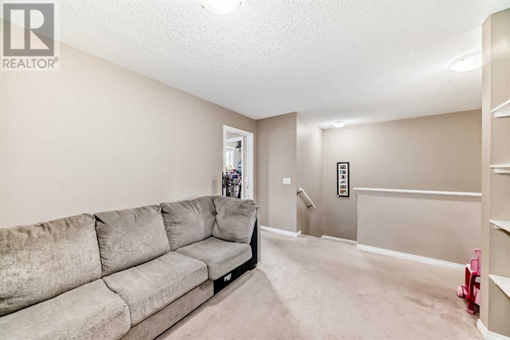Single Family House for Sale in  EVansridge Crescent NW Evanston Calgary 