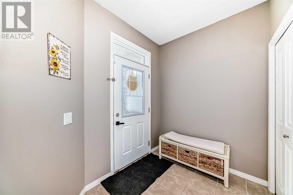 Single Family House for Sale in  EVansridge Crescent NW Evanston Calgary 