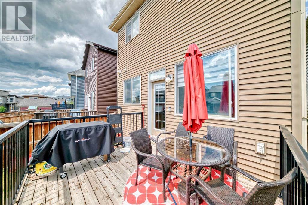 Single Family House for Sale in  EVansridge Crescent NW Evanston Calgary 