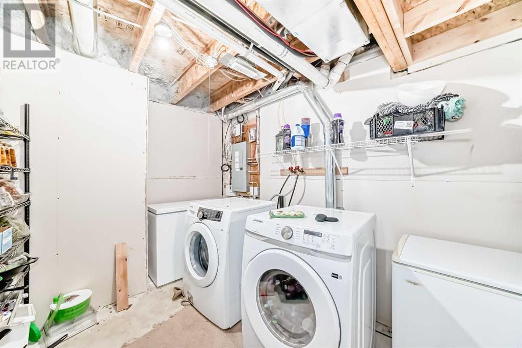 Single Family House for Sale in  EVansridge Crescent NW Evanston Calgary 