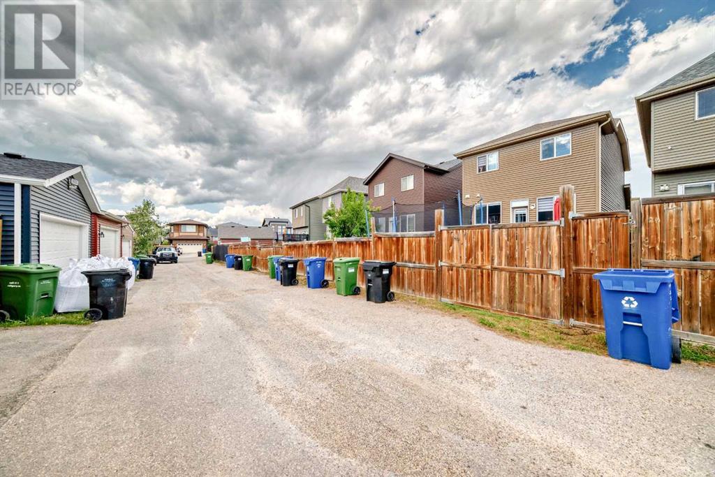 Single Family House for Sale in  EVansridge Crescent NW Evanston Calgary 
