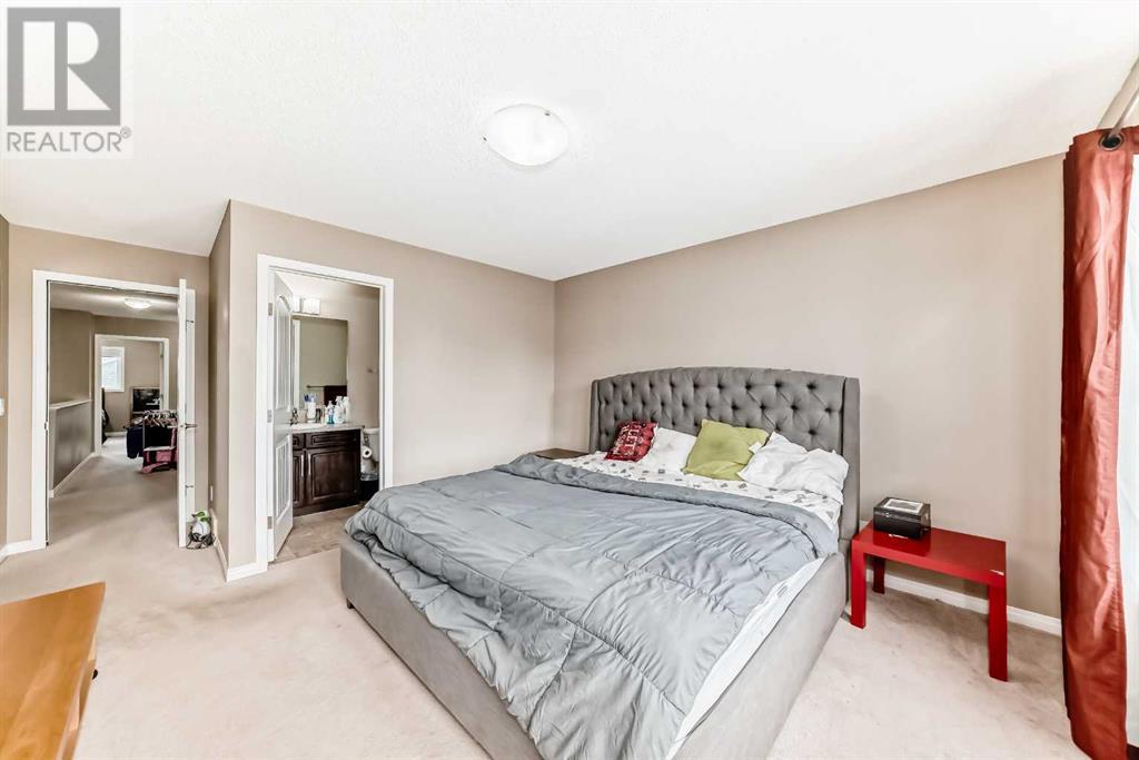 Single Family House for Sale in  EVansridge Crescent NW Evanston Calgary 
