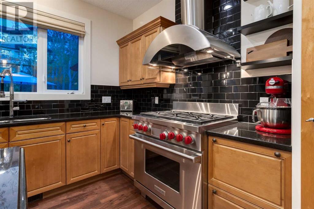 Single Family House for Sale in  CRESTRIDGE Way SW Crestmont Calgary 
