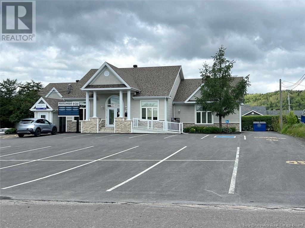 Photo 12 of 60 Bateman Avenue, Edmundston NB