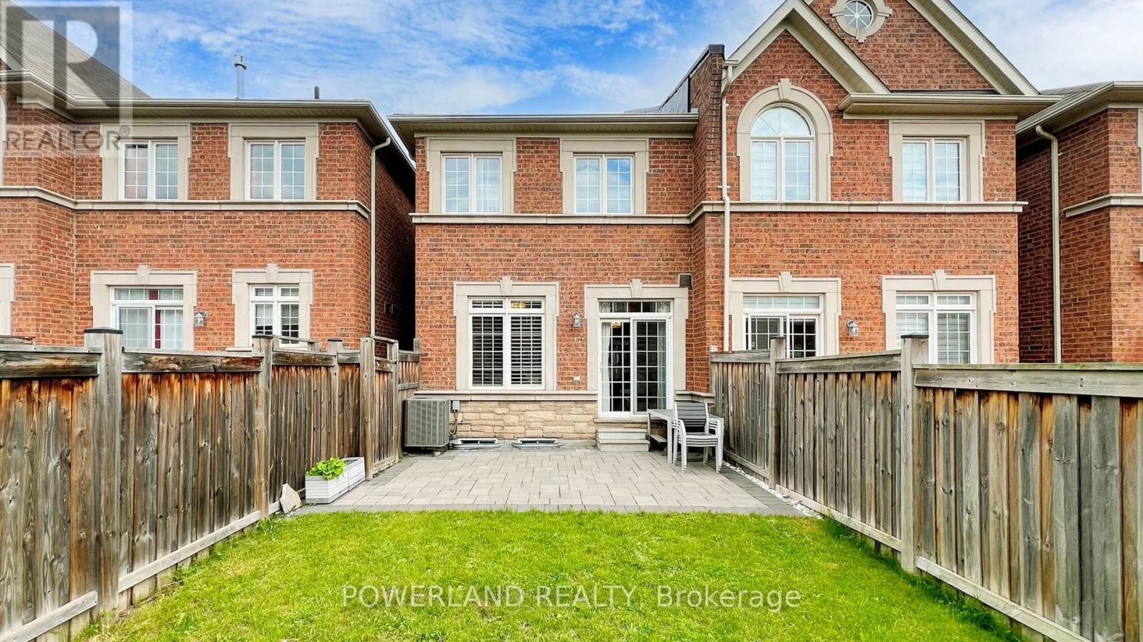 Single Family House for Sale in  SPRUCE PINE CRESCENT Vaughan (Patterson) 