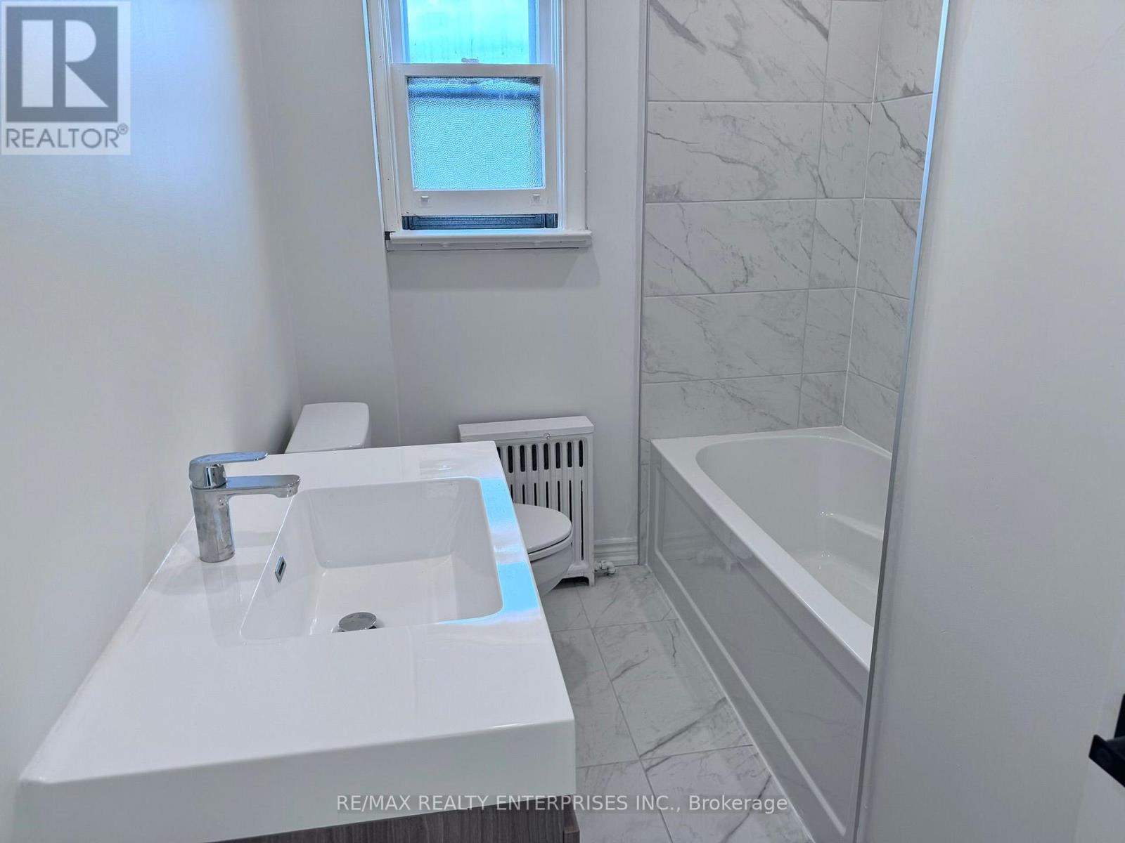 Photo 1 of 1187 Hurontario Street, Mississauga ON