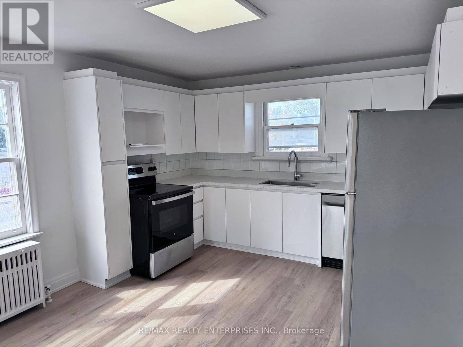 Photo 5 of 1187 Hurontario Street, Mississauga ON