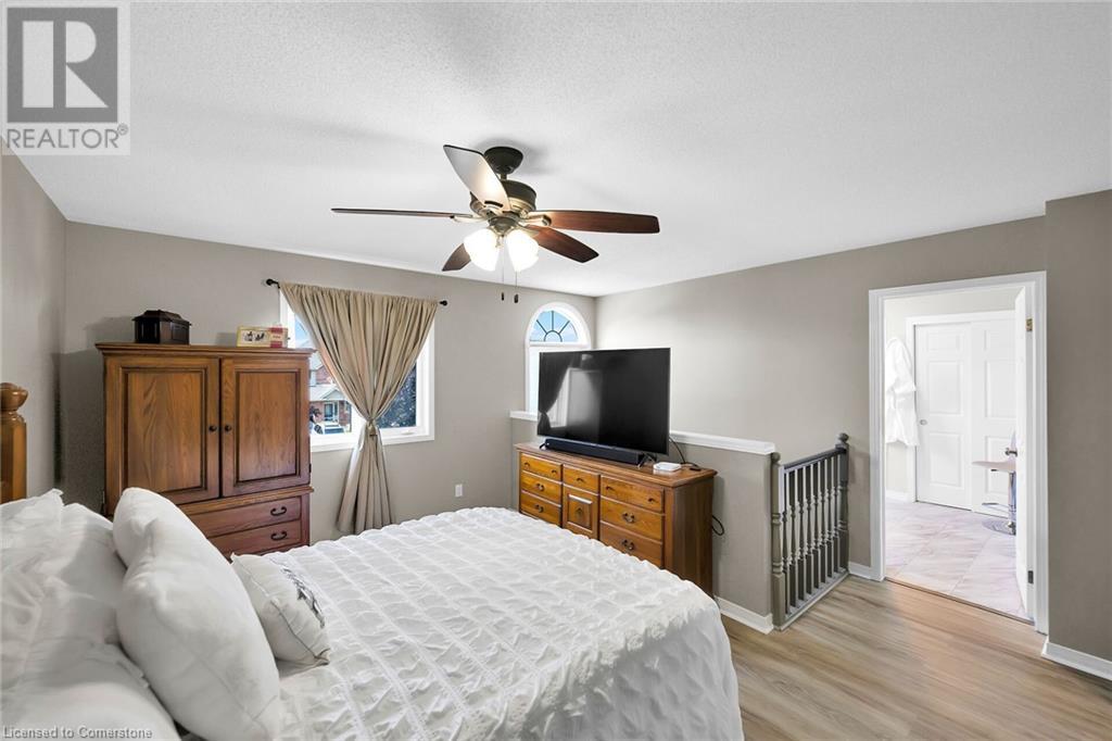 Photo 38 of 5126 St Georges Drive, Beamsville ON