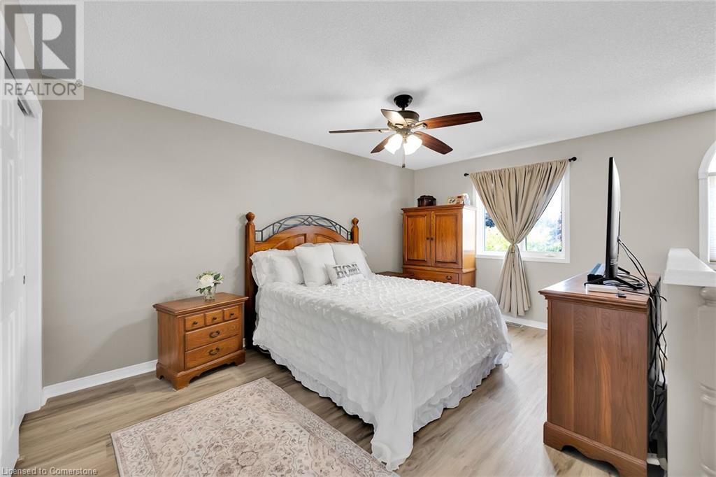 Photo 27 of 5126 St Georges Drive, Beamsville ON