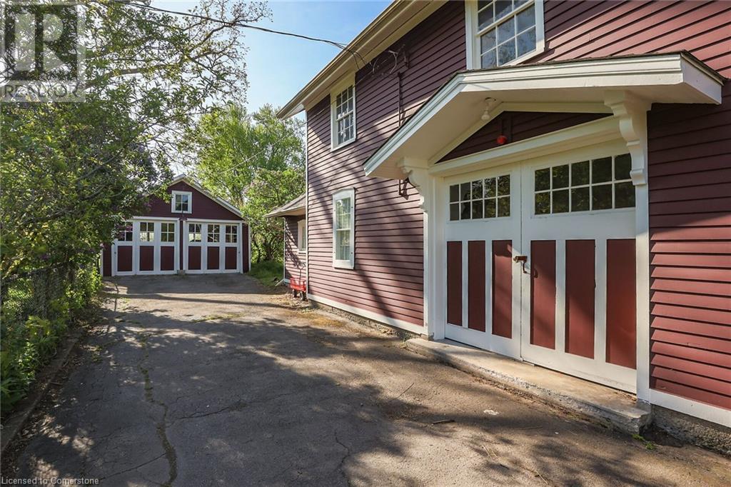 Photo 36 of 102 Main Street E, Grimsby ON