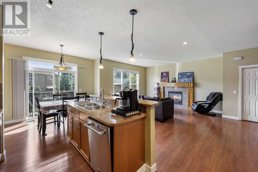 Single Family House for Sale in  Copperstone Place SE Copperfield Calgary 