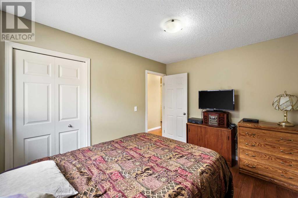 Single Family House for Sale in  Copperstone Place SE Copperfield Calgary 