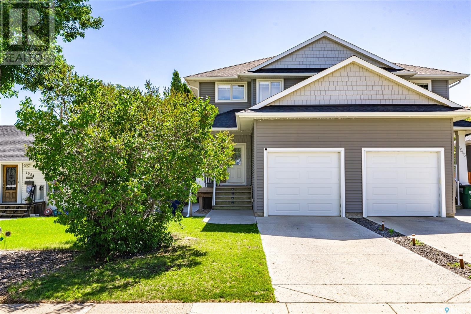 Photo 2 of 1548 Empress Avenue, Saskatoon SK