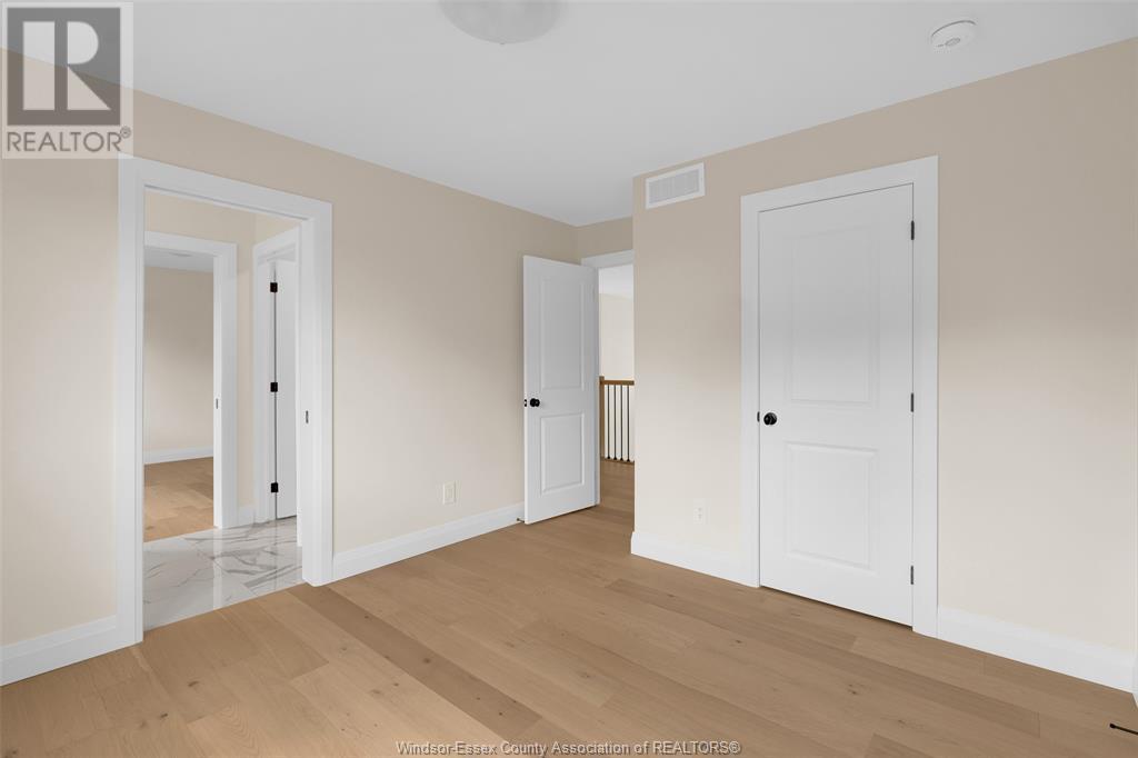 Photo 30 of 2572 Mayfair, Lasalle ON
