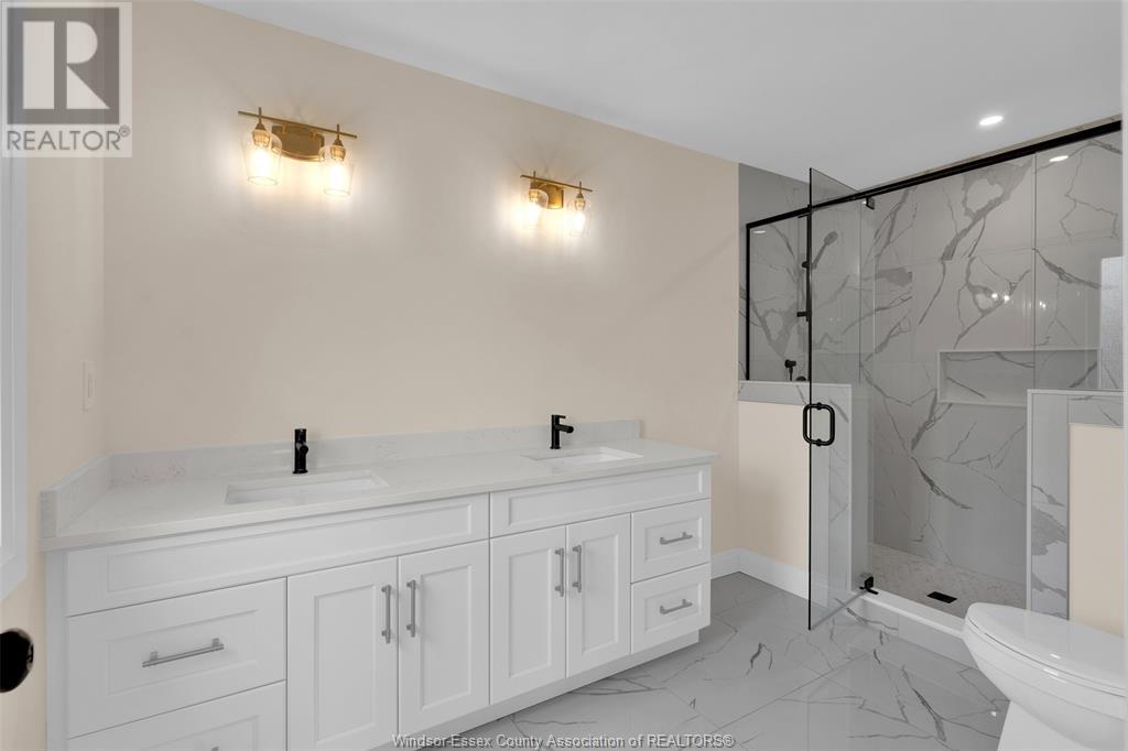 Photo 38 of 2572 Mayfair, Lasalle ON
