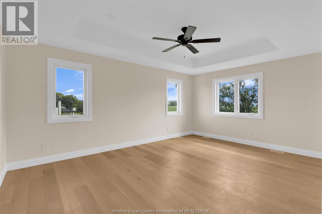 Photo 19 of 2572 Mayfair, Lasalle ON