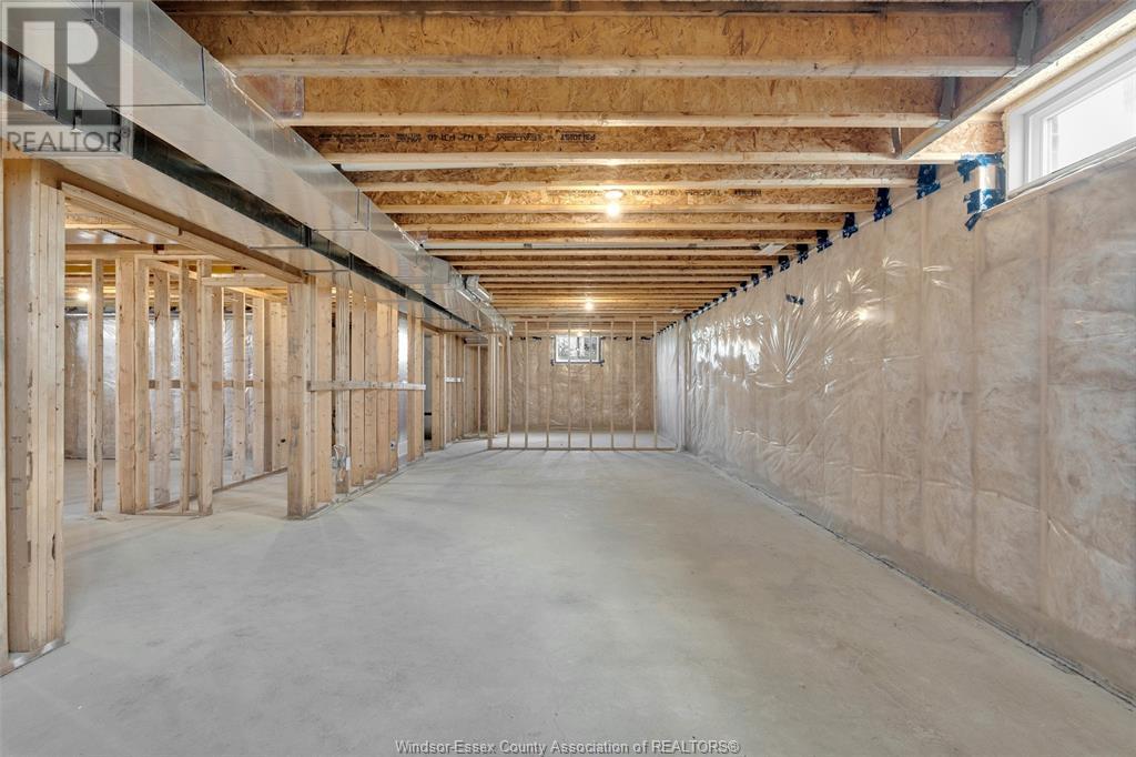 Photo 21 of 2572 Mayfair, Lasalle ON