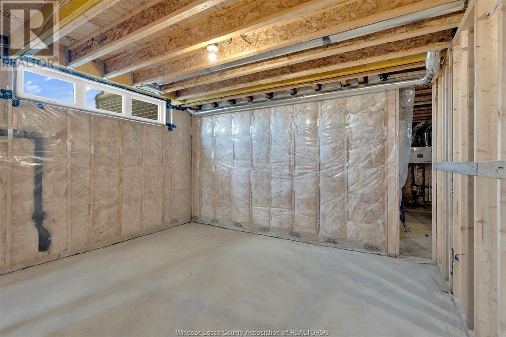 Photo 40 of 2572 Mayfair, Lasalle ON