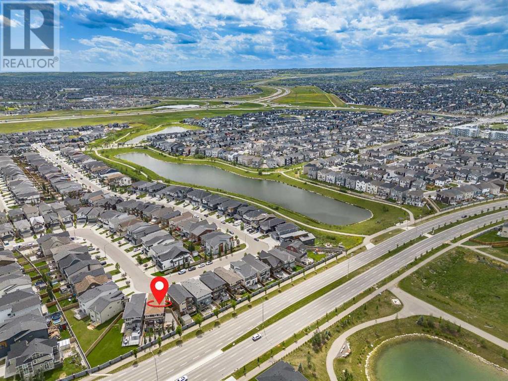 277 Carringvue Manor NW, Calgary, Alberta