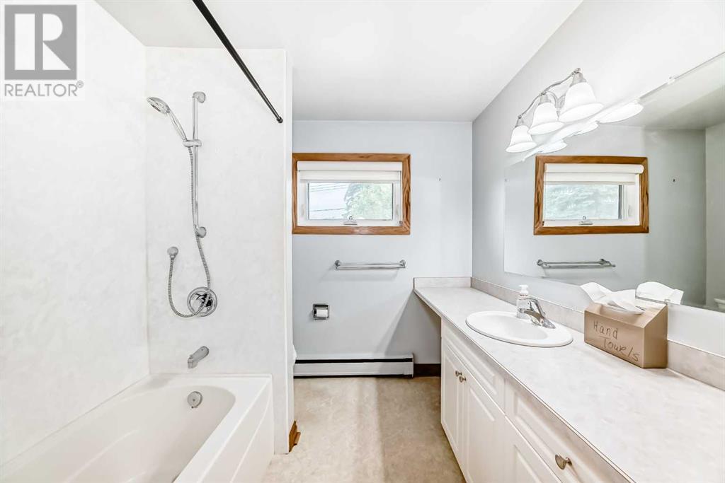 Single Family House Bungalow for Sale in  Kirby Place SW Kingsland Calgary 