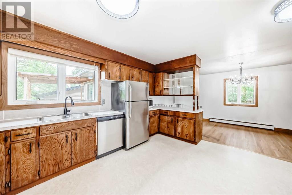 Single Family House Bungalow for Sale in  Kirby Place SW Kingsland Calgary 