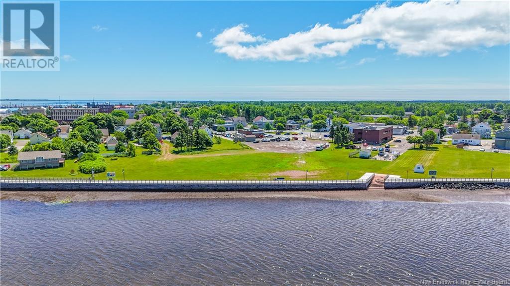 Photo 5 of 204 Jd Gauthier Boulevard, Shippagan NB
