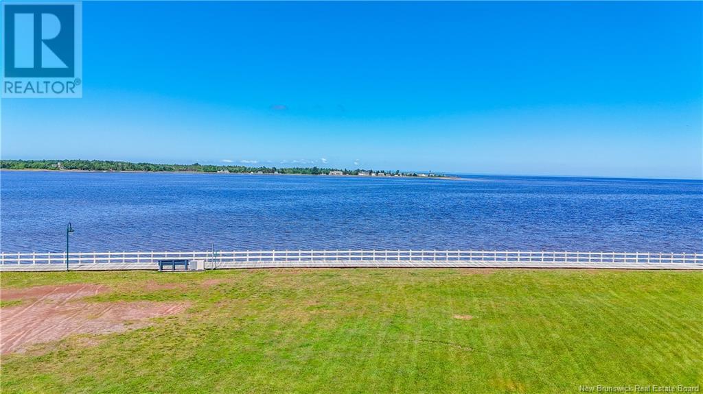 Photo 9 of 204 Jd Gauthier Boulevard, Shippagan NB