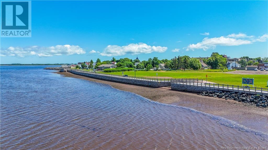 Photo 7 of 204 Jd Gauthier Boulevard, Shippagan NB