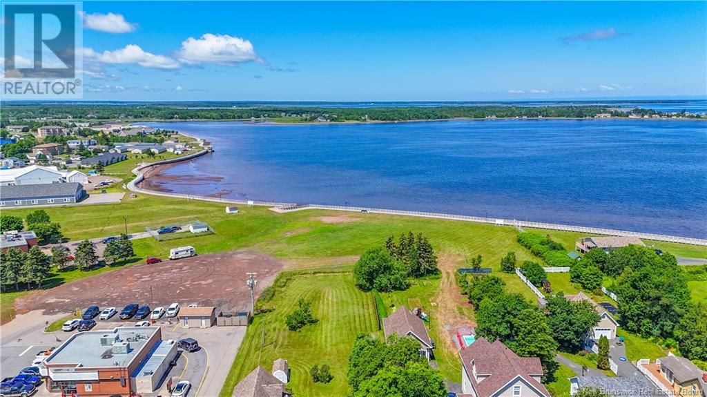 Photo 11 of 204 Jd Gauthier Boulevard, Shippagan NB