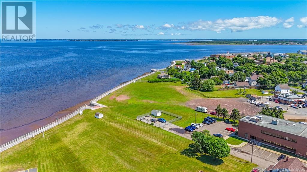 Photo 8 of 204 Jd Gauthier Boulevard, Shippagan NB